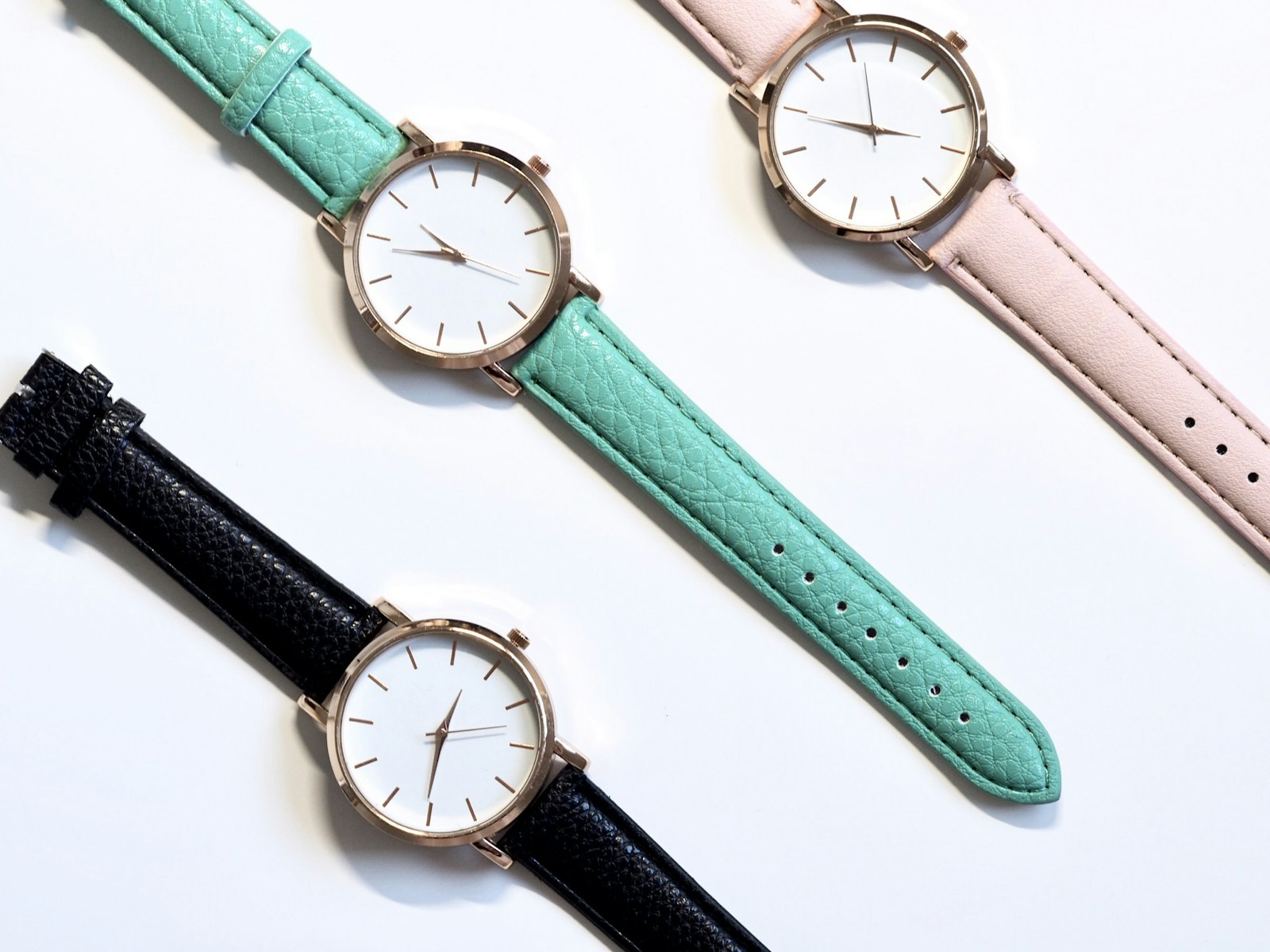 Plusieurs bracelets premium pour une même montre